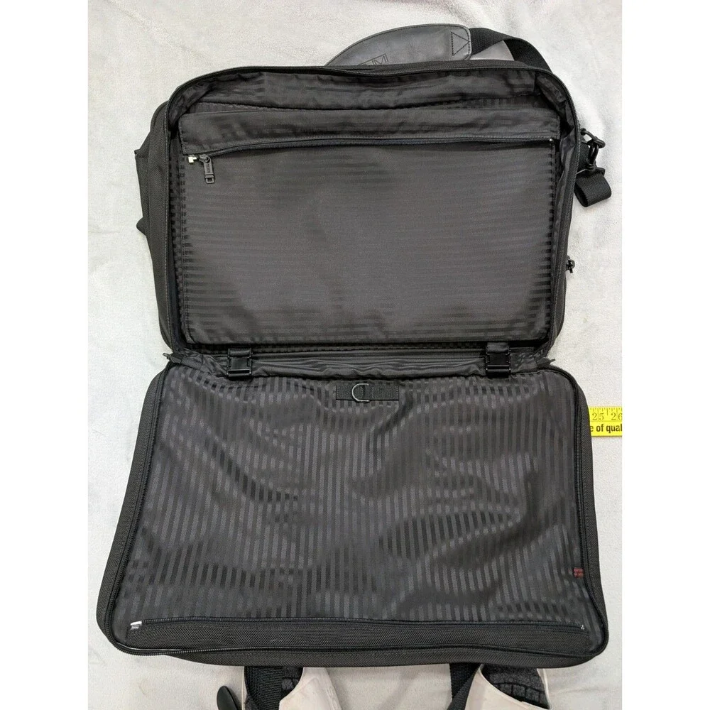 Tumi Dakota 22” Expandable Ballistic Over Night Carry On Great Travel Bag 2677D3